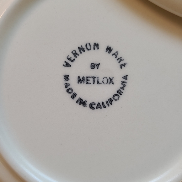 Vernon Ware by Metlox Antiqua, 5 plates, 6 1/4 inch - Picture 7 of 12
